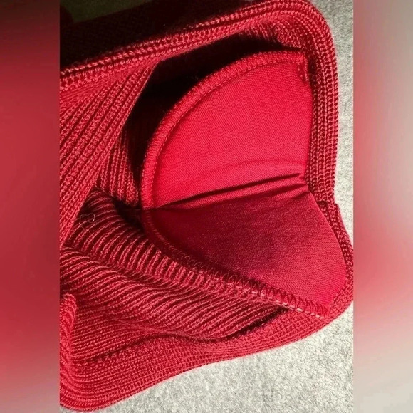 NWT Ellison wine mock neck padded power shoulder top size L - Picture 7 of 8